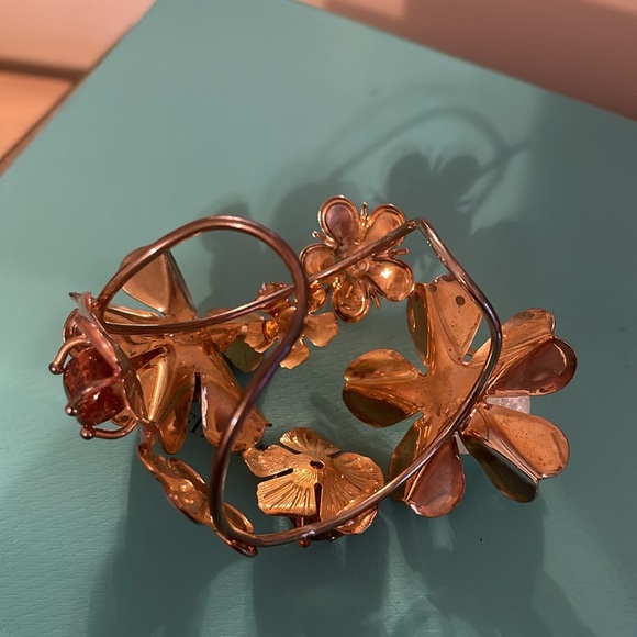 Large Flower Statement Cuff w/Crystals - Picture 6 of 6